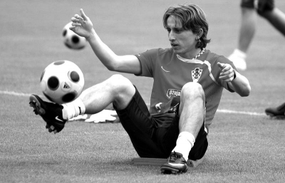 埃芬博格：基米希和施洛特贝克为德国队带来安全感、稳定性