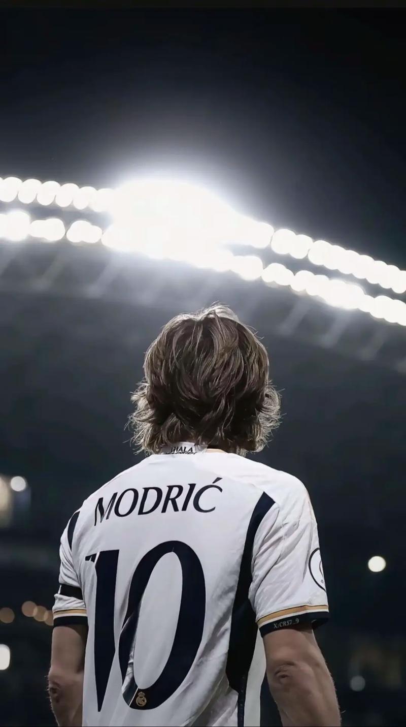 托蒂称赞穆里尼奥：绝对的顶级教练No.1，他为罗马带来冠军